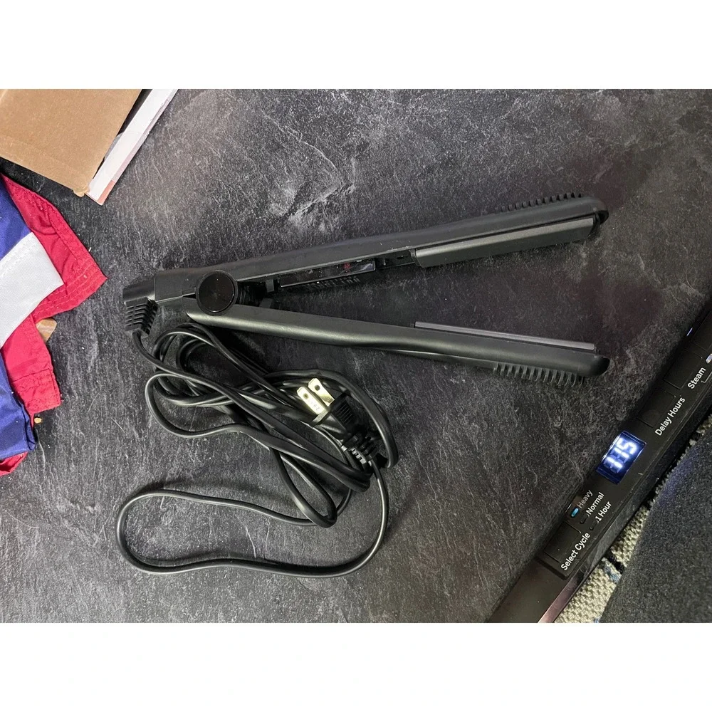 Hot Tools Professional‎ Flat Iron Hair Straightener Black 430F UL3817GWP2F